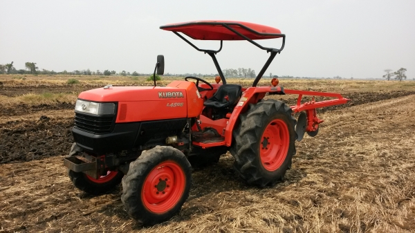 ขายด่วนสุดๆ คูโบต้า L4508 แถมผานบุกเบิกเปลี่ยนใบใหม่ๆให้กันไปอีกตัว พิเศษจัดราคาไป 245,000 ต่อรองกันได้นะครับ