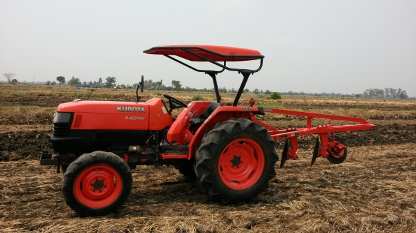 ขายด่วนสุดๆ คูโบต้า L4508 แถมผานบุกเบิกเปลี่ยนใบใหม่ๆให้กันไปอีกตัว พิเศษจัดราคาไป 245,000 ต่อรองกันได้นะครับ