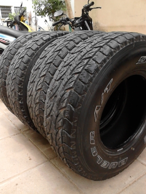 30X9.50R15LT BRIDGESTONE DUELER A/T  มี ชุด 4 เส้น TEL.081-427-3941