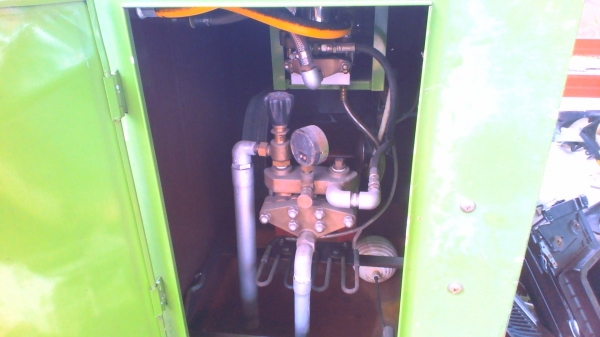 ขายตู้อัดฉีดสองปั๊ม เผื่อท่านใดสนใจ ขายตู้อัดฉีดสองปั๊ม เผื่อท่านใดสนใจ