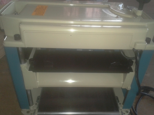 ขายเครื่องรีดไม้ MAKITA 2012NB