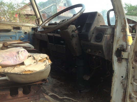 ขาย6ล้อดำยาง900Jcmเครื่อง6BF1ช่วงสั้นวิ่งดินทะเบียนพร้อม