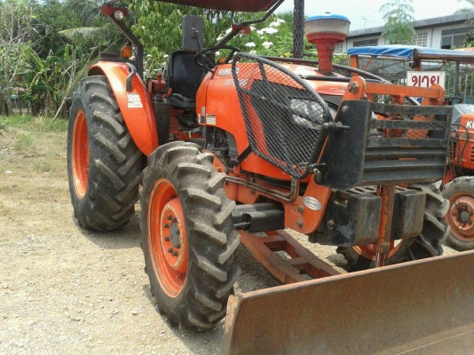 ขาย KUBOTA   M7040 ดันหน้า ผาน3