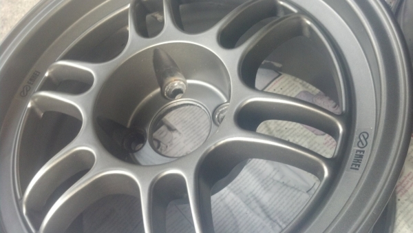 Rpf1 ขอบ 15 กว้าง 8 สีเทาดำ 4 รู 100 ราคา 8400