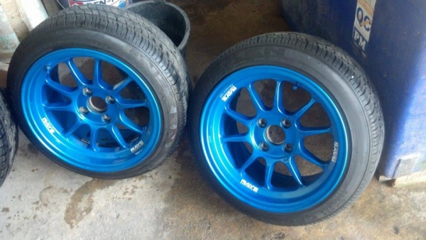 RF1 15 กว้าง 8 ออฟ 25 ขนาด 4 รู 100 ยางปี 13 ราคา 12800