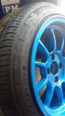 RF1 15 กว้าง 8 ออฟ 25 ขนาด 4 รู 100 ยางปี 13 ราคา 12800