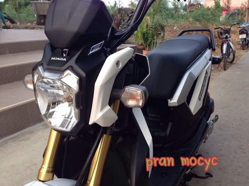 ขายมอเตอร์ไซค์มือสอง zoomer-xสีขาว ปี2556