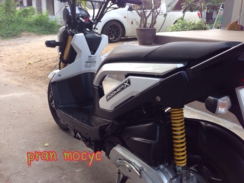ขายมอเตอร์ไซค์มือสอง zoomer-xสีขาว ปี2556