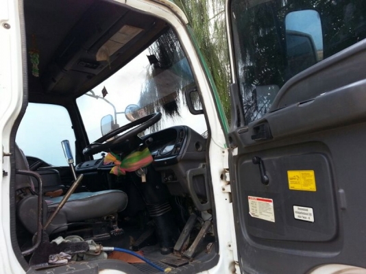 รถอีซูซุ 10 ล้อดั้ม 270 แรงม้า. ปี 49 ( ยูโรทู ) สนใจติดต่อ 081 - 6079515 รถอีซูซุ 10 ล้อดั้ม 270 แรงม้า. ปี 49 ( ยูโรทู ) สนใจติดต่อ 081 - 6079515