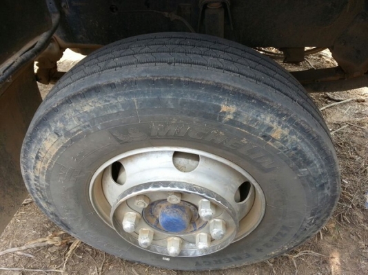 รถอีซูซุ 10 ล้อดั้ม 270 แรงม้า. ปี 49 ( ยูโรทู ) สนใจติดต่อ 081 - 6079515 รถอีซูซุ 10 ล้อดั้ม 270 แรงม้า. ปี 49 ( ยูโรทู ) สนใจติดต่อ 081 - 6079515