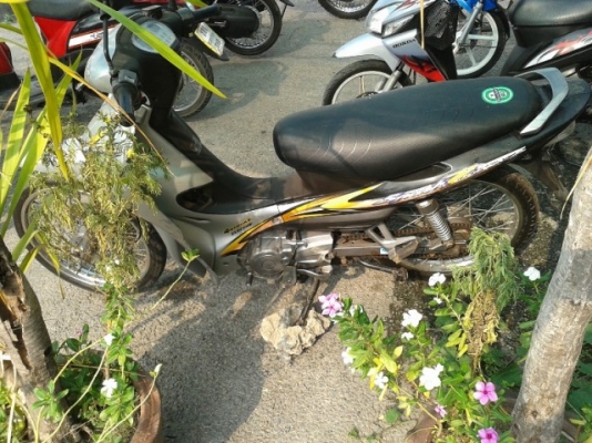 สปาร์ค สตาร์ทมือ