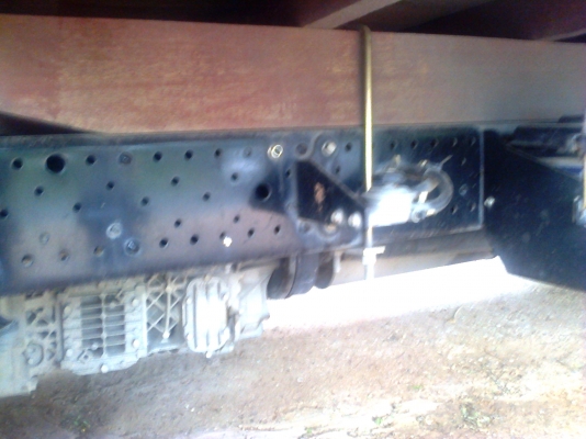 หกล้อ ISUZU-NMR-130 สภาพสวยๆพร้อมใช้งาน ทะเบียนชุดโอนครบ