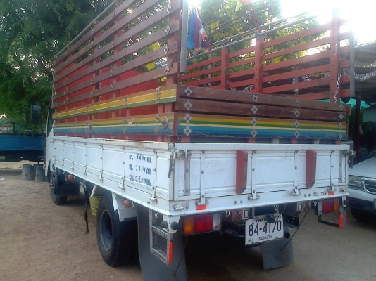 หกล้อ ISUZU-NMR-130 สภาพสวยๆพร้อมใช้งาน ทะเบียนชุดโอนครบ