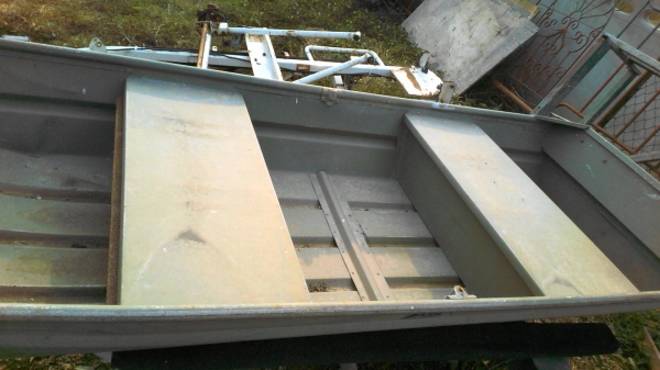 ขายเรืออลูมิเนียม หัวตัด ท้องแบน ครับ จากญี่ปุ่นสภาพดี