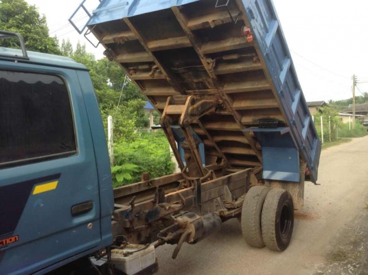 ขายรถ ISUZU NPR 6 ล้อดั๊ม ห้างแท้ ปี37  เครื่อง185 แรง ช่วงล่างใหญ่ เกียร์ใหญ่ ราคา 500,000 บาท