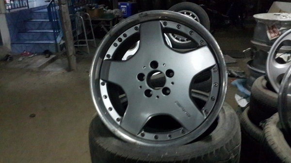 ล้อแท้ AMG st1 18" 8.r10 ขายตามสภาพนะคับ