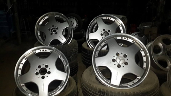 ล้อแท้ AMG st1 18" 8.r10 ขายตามสภาพนะคับ