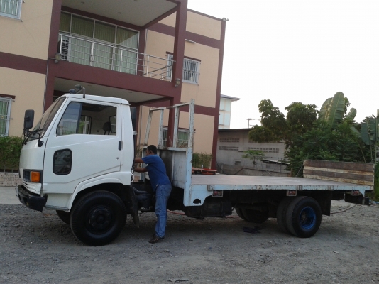 ขายKM779 เครื่่อง165แรงม้าเกียรร์HO8.2รอบ