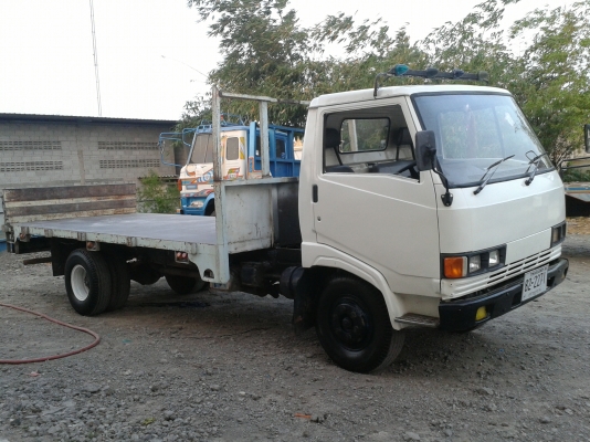 ขายKM779 เครื่่อง165แรงม้าเกียรร์HO8.2รอบ