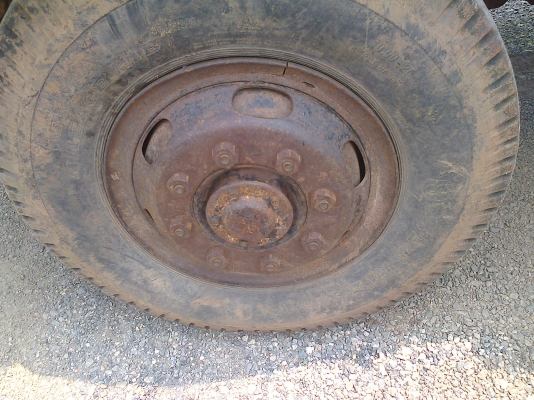 ขายด่วนรถสิบล้อหลงFN527TDชีL0215ดรั้มเครือง195แรงม้า