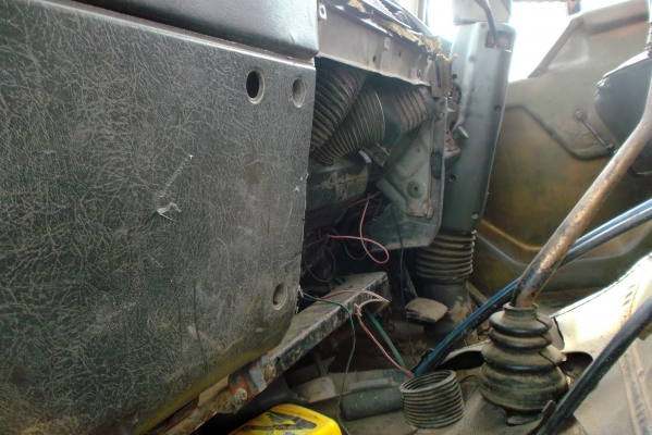 ขายด่วนรถสิบล้อหลงFN527TDชีL0215ดรั้มเครือง195แรงม้า