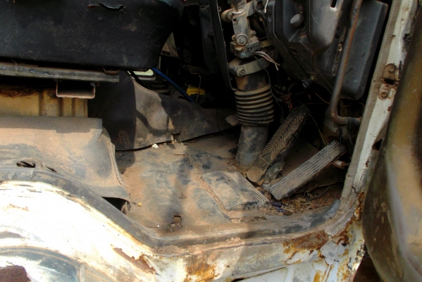 ขายด่วนรถสิบล้อหลงFN527TDชีL0215ดรั้มเครือง195แรงม้า