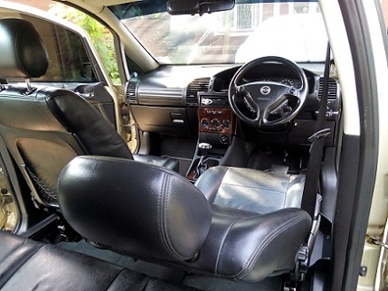 ขายรถ CHEVROLET ZAFIRA 2.2 Airbag2 ABS 2002 ออโต้ ติดแก็สLPGหัวฉีด ขาย 222.000 บาท