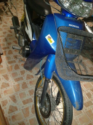 ขาย เวฟ 100 สีน้ำเงิน ดิสหน้า รถปี 2547 เจ้าของมือเดียว เล่ม เอกสารพร้อมโอน ราคาต่อรองได้