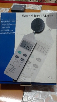 เครื่องวัดความระดับเสียง ยี่ห้อ CEM  DT8850