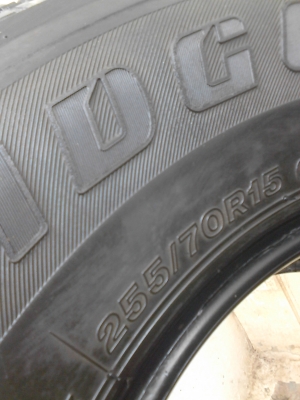 255/70R15 BRIDGE STONE DUELER H/T  มีชุด 4 เส้น  TEL.081-427-3941