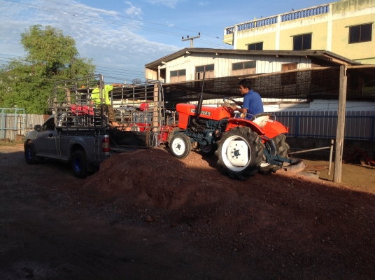 ปัญญาแทรคเตอร์มาแล้ว...จัดมาให้ครับ คูโบต้า L1501 ตัวเปล่า เข้าร่องอ้อย ลากจูงเหมาะมากๆๆ จัดส่ง อ. เมือง จ.นครราชสีมา