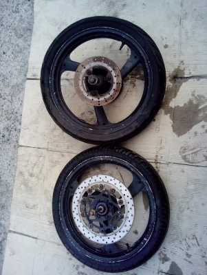 ขายล้อแม็กซ์ พร้อมยาง ของTZM กับ NSR ขายล้อแม็กซ์ พร้อมยาง ของTZM กับ NSR