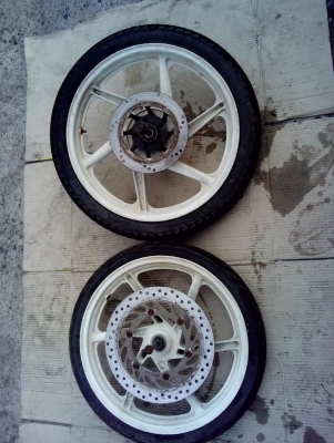 ขายล้อแม็กซ์ พร้อมยาง ของTZM กับ NSR ขายล้อแม็กซ์ พร้อมยาง ของTZM กับ NSR