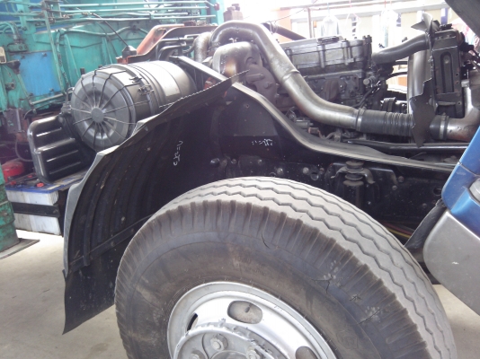 ต้องการขายรถเครน ยูโร 2 ปี 51 เพลาเดียว (พร้อมระบบลากลูก) ต้องการขายรถเครน ยูโร 2 ปี 51 เพลาเดียว (พร้อมระบบลากลูก)