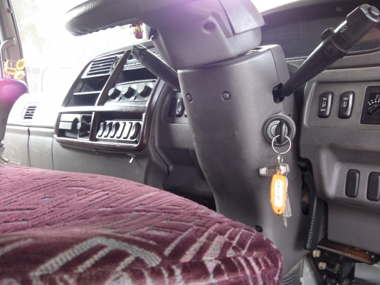 ต้องการขายรถเครน ยูโร 2 ปี 51 เพลาเดียว (พร้อมระบบลากลูก) ต้องการขายรถเครน ยูโร 2 ปี 51 เพลาเดียว (พร้อมระบบลากลูก)