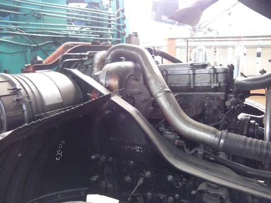 ต้องการขายรถเครน ยูโร 2 ปี 51 เพลาเดียว (พร้อมระบบลากลูก) ต้องการขายรถเครน ยูโร 2 ปี 51 เพลาเดียว (พร้อมระบบลากลูก)