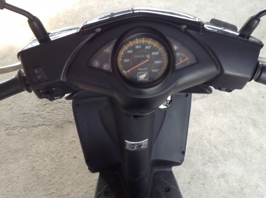 ขาย!!! ฮอนด้าคลิ๊ก รุ่นท็อปล้อแม็ก ปี50 รถเครื่องดีคับ ทะเบียนครบ ภาษีไม่หมด