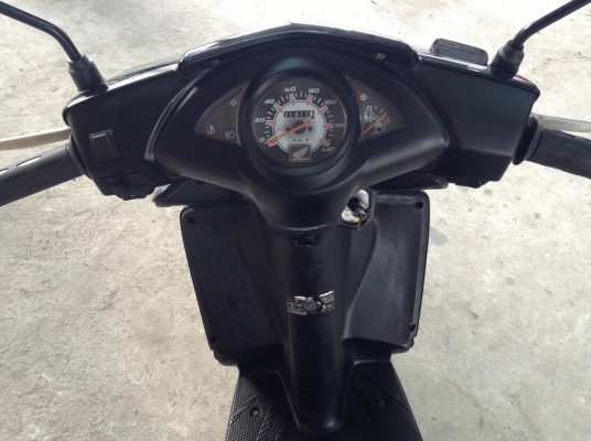 ขาย!!! ฮอนด้าคลิ๊ก รุ่นท็อปล้อแม็ก ปี50 รถเครื่องดีคับ ทะเบียนครบ