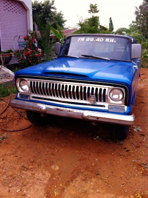 แลก/ขาย jeep wagoneer ทะเบียน อะไหล่ครบๆ  ราคาลดได้คับ