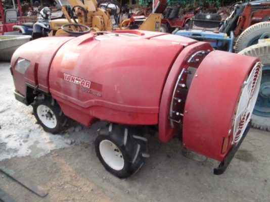 ขายถูกรถพ่นยาแบบนั่งขับ รหัส14001729YANMARรุ่นSSV-526ขับ4WDและ2WDขนาด500ลิตร