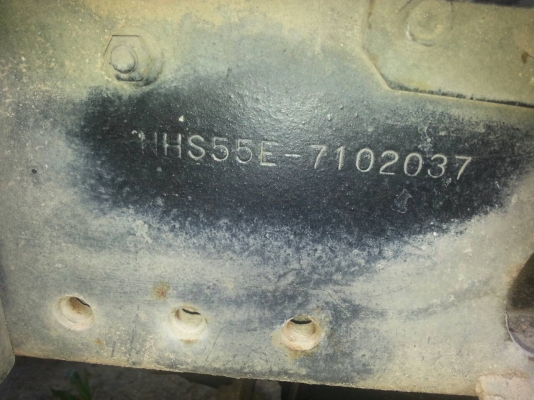 ขายรถหกล้อISUZU 90 แรงม้าบรรทุกมีเกียร์โฟ4*4