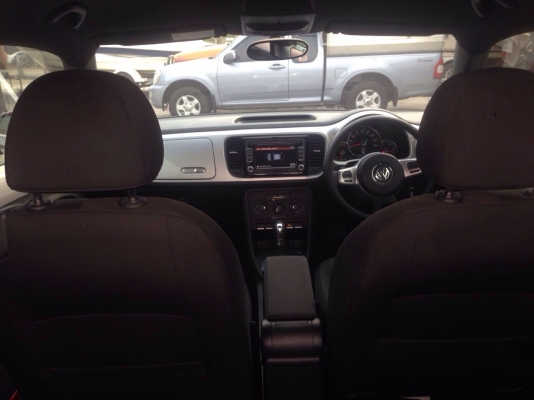 ขายด่วน ราคา สุดช็อค. New Beetle ปี2013 เกียร์ Auto