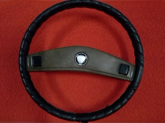 พวงมาลัยม้ากระโดด RN30