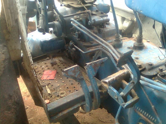 ขาย ฟอร์ด 6600 รถบ้านพร้อมใช้ มีเล่มทะเบียน