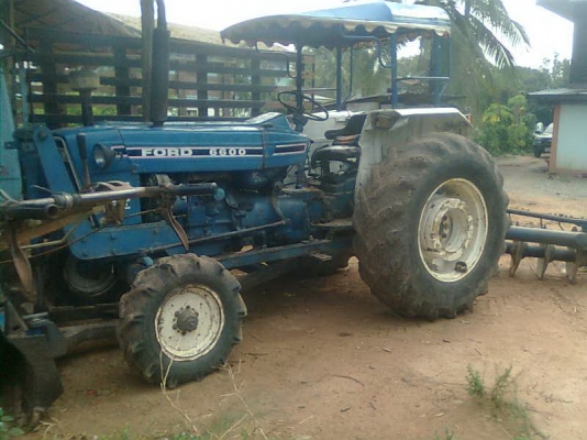 ขาย ฟอร์ด 6600 รถบ้านพร้อมใช้ มีเล่มทะเบียน