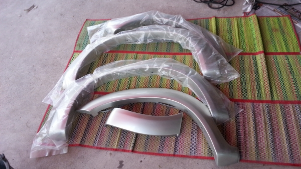 คิ้วขอบล้อวีโก้แบบเล็ก ตามรูป 700 บาท