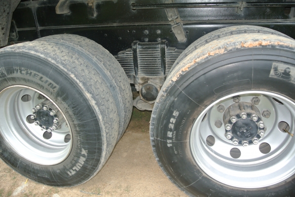 HINO Siries500 รถมือหนึ่งออกห้าง   คุณณรงศักดิ์ บ้านบางเลน นครปฐม มัดจำเรียบร้อยแล้วค่ะ