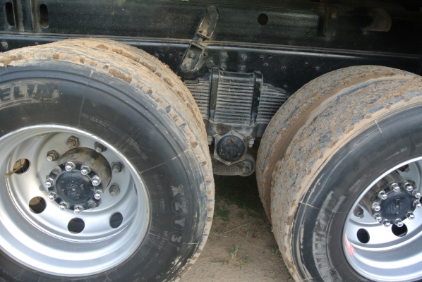 HINO Siries500 รถมือหนึ่งออกห้าง   คุณณรงศักดิ์ บ้านบางเลน นครปฐม มัดจำเรียบร้อยแล้วค่ะ