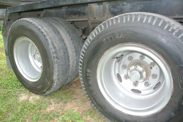 HINO Siries500 รถมือหนึ่งออกห้าง   คุณณรงศักดิ์ บ้านบางเลน นครปฐม มัดจำเรียบร้อยแล้วค่ะ