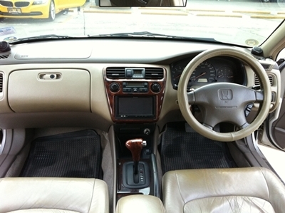 ขาย Honda Accord รุ่นงูเห่า ปี 2000